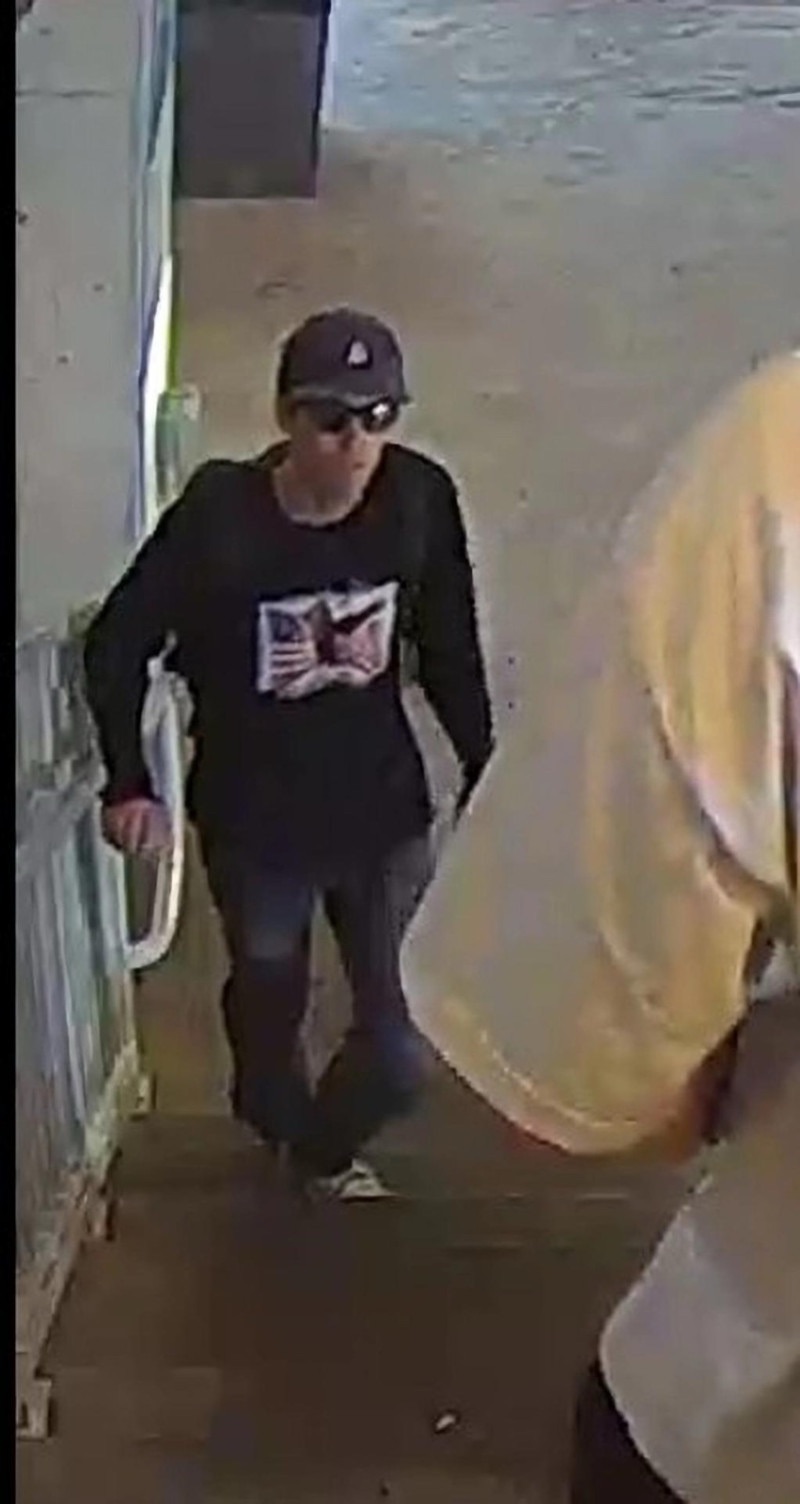 FBI difunde imágenes del sospechoso del asesinato de Charlie Kirk en&nbsp;Utah