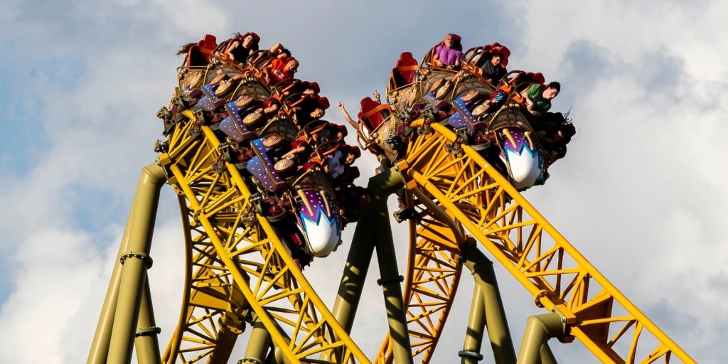 Muere hombre en montaña rusa de Universal Orlando; tenía una condición espinal&nbsp;preexistente