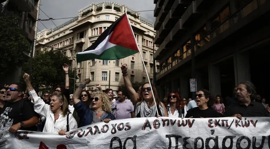 Grecia se levanta contra la extensión de la jornada laboral: miles protestan en todo el&nbsp;país